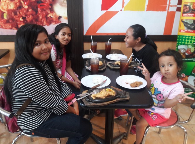Rasanya Tak Terlupakan di Revan Furniture: Tempat Kuliner Cilacap yang Menyatu dengan Kehidupan Lokal